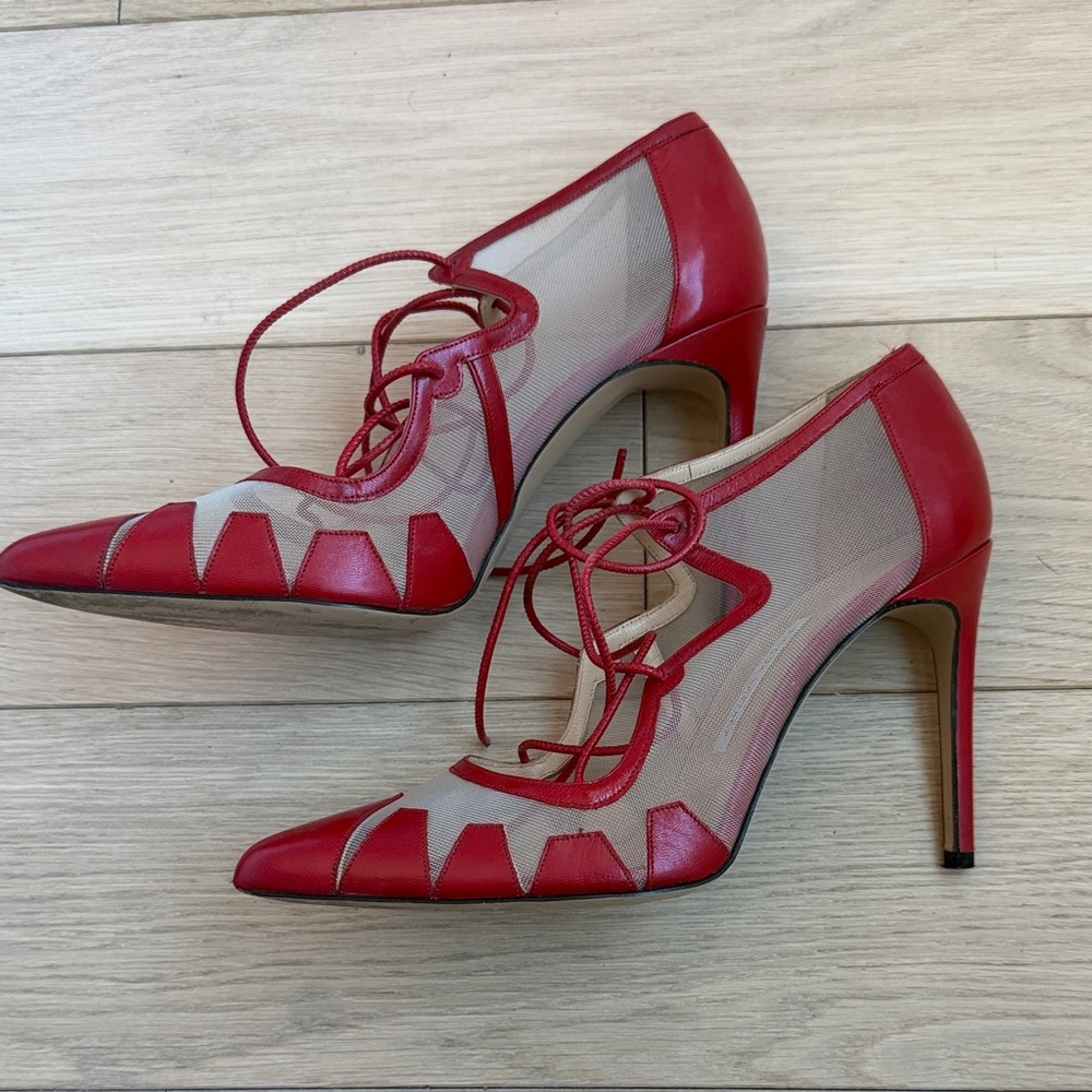 ⬛️Bionda Castaña ⬛️Red Pointed Mesh Lace-Up Heels